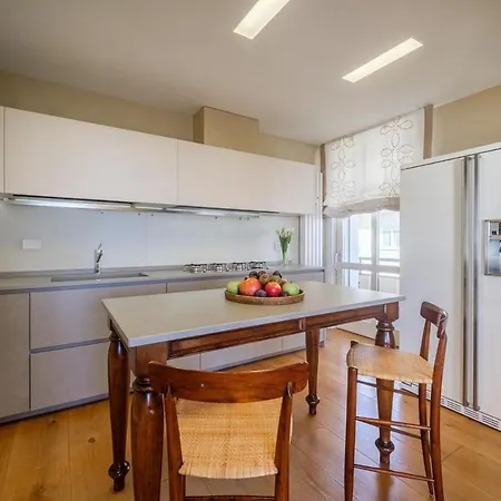 Modern Penthouse With A Terrace And Wonderful Sea Views * Chiavari